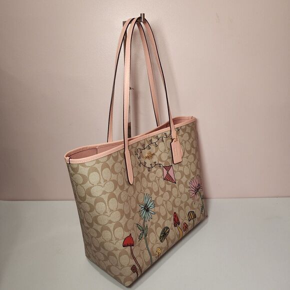 NWT Coach CU392 Coach X Observed By Us City Tote Bag In Signature Canvas - Picture 2 of 7